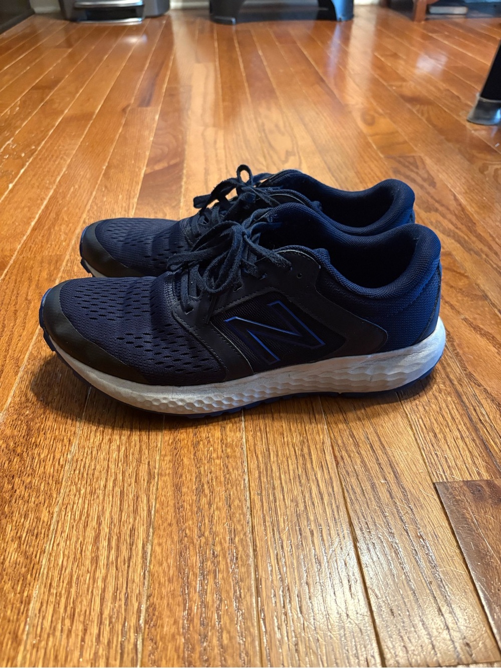 New Balance Men's Black and Blue Athletic Running Shoes